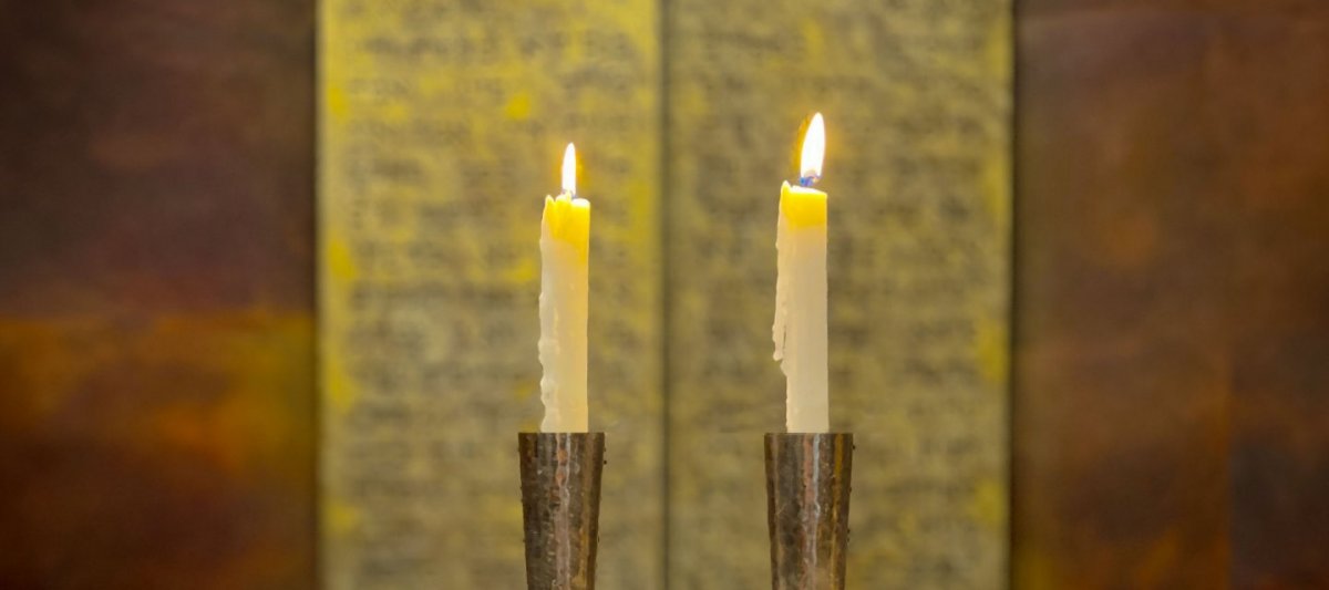 Shabbat candles